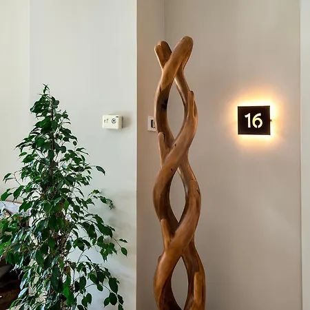 Limonaia Szálloda 3*